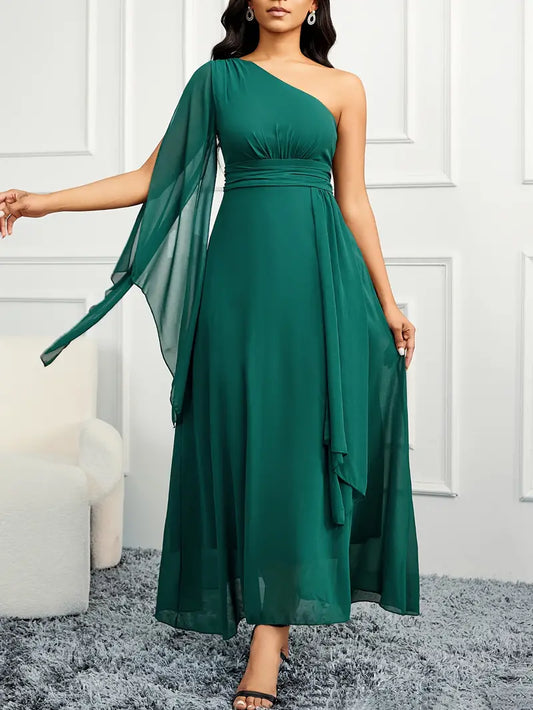 Kleid mit asymmetrischen Schultern und Taillengürtel | Gonda