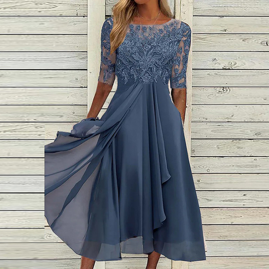 Festkleid aus Spitze