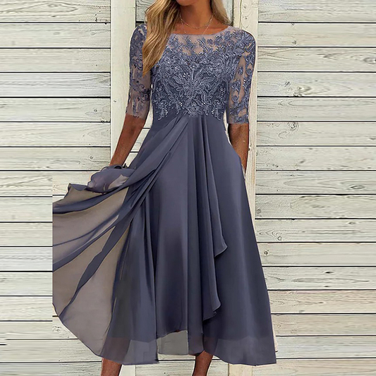 Festkleid aus Spitze