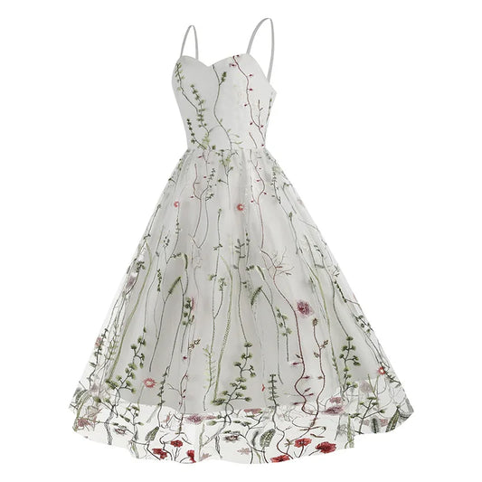 Besticktes Blumen-A-Linien-Kleid