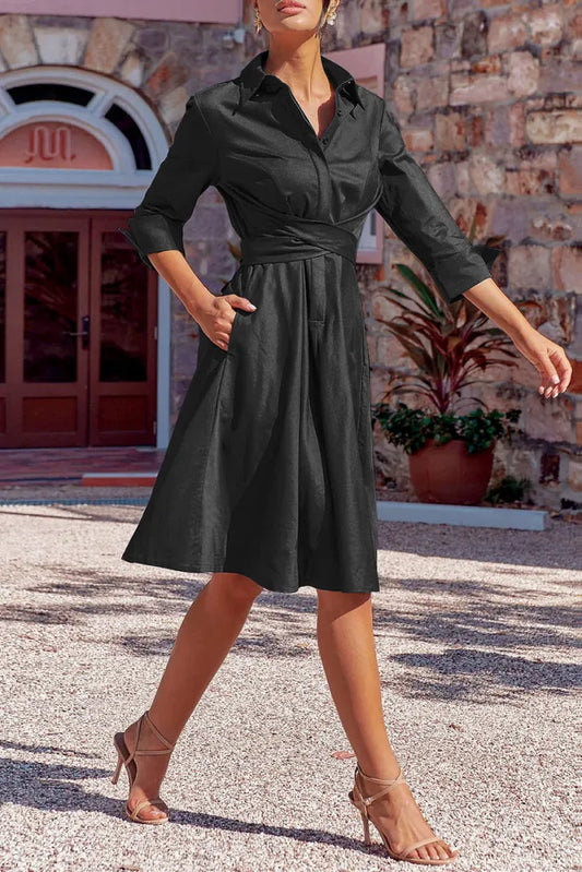 Anne® | Kleid mit gekreuzter Schleife und Knöpfen